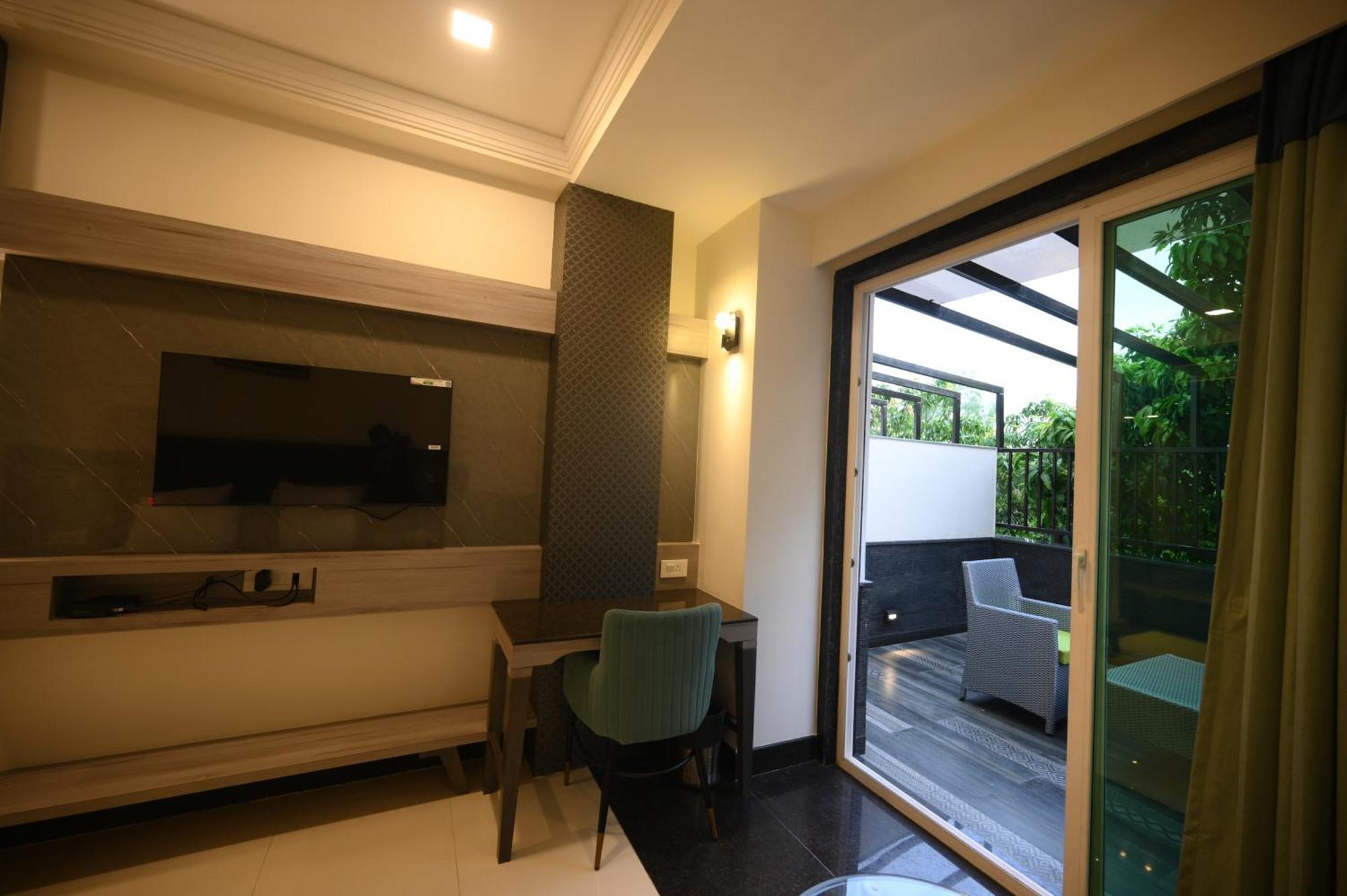 The Mudra Hotel فاراناسي المظهر الخارجي الصورة